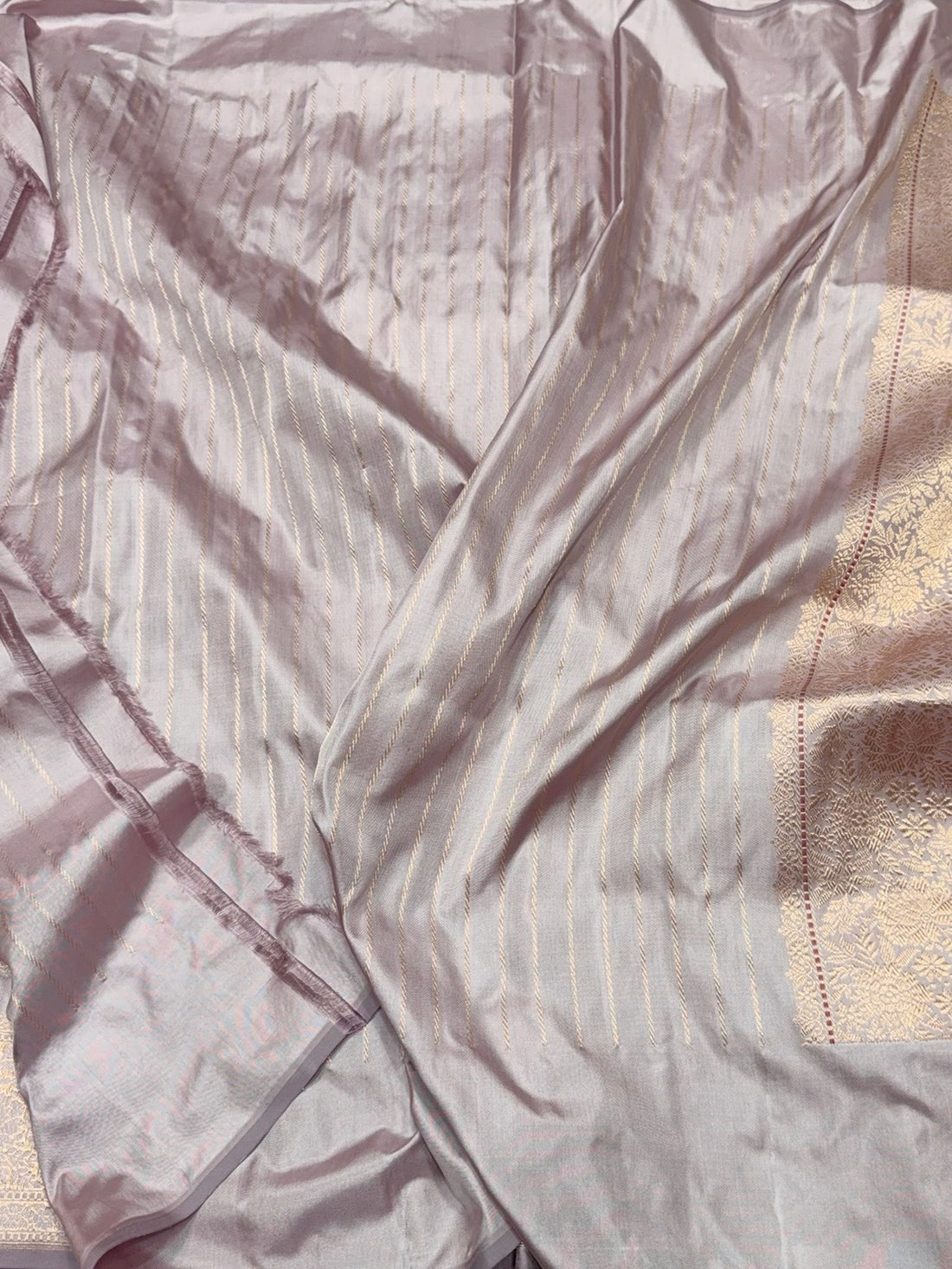 Mauve Handwoven Banarasi Ektara Pure Silk Saree – Luxury Kadwa Handloom Wedding &amp; Festive Saree