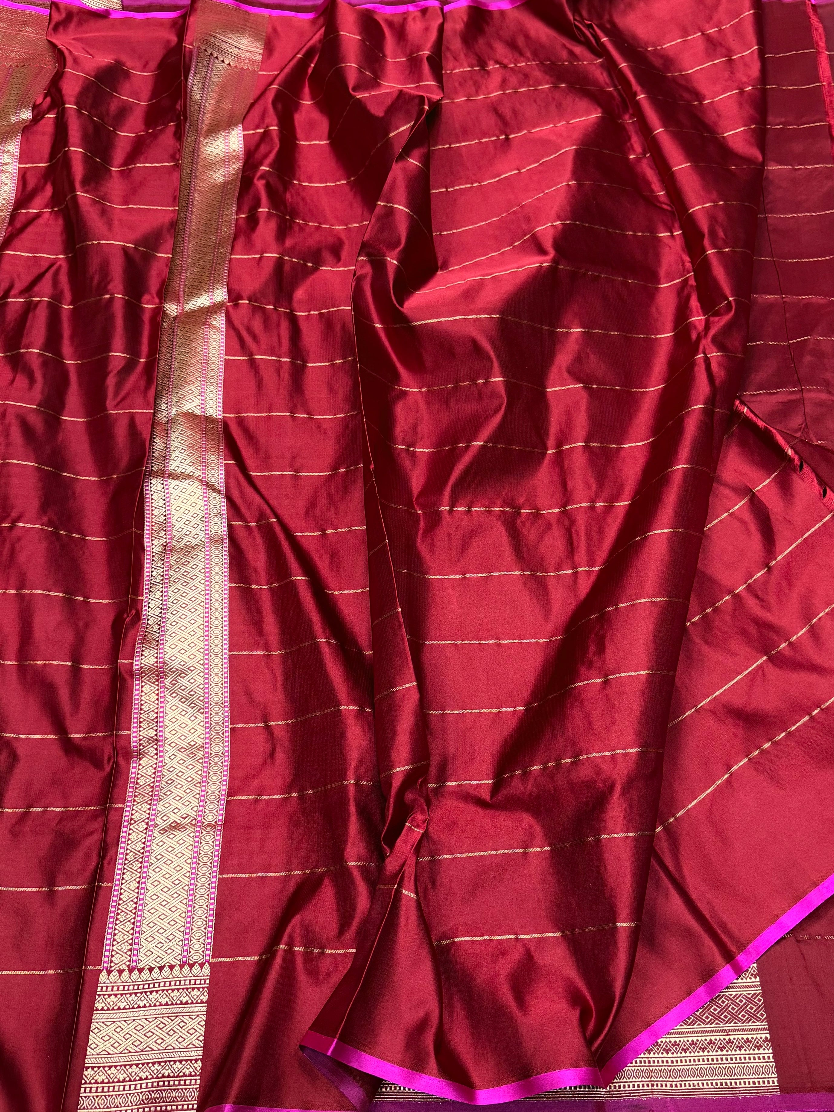 Red Handwoven Pure Banarasi Satin Silk Saree – Luxurious Satin Silk with Kadwa Weave