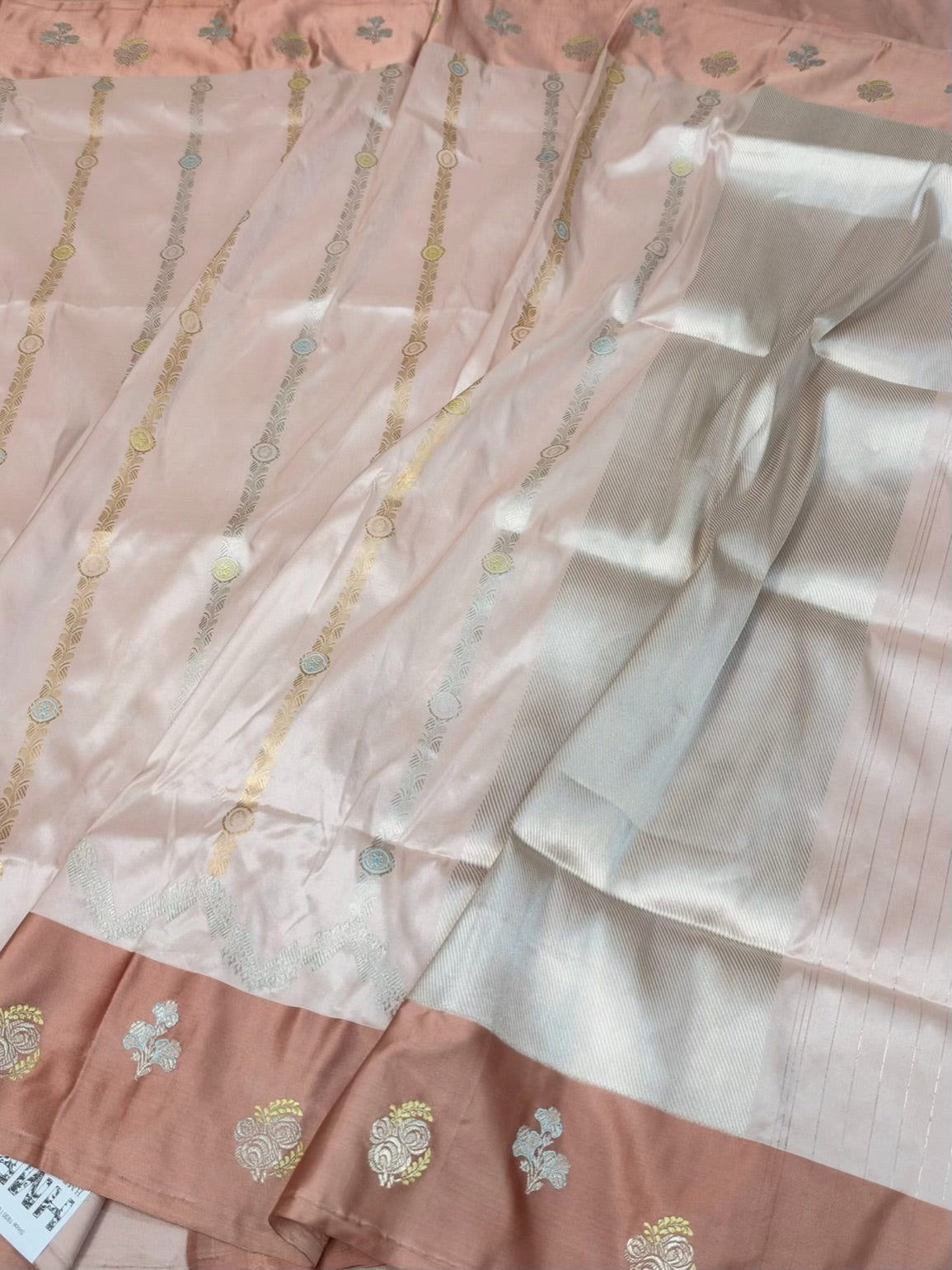 Baby Pink Handwoven Pure Banarasi Katan Silk Saree