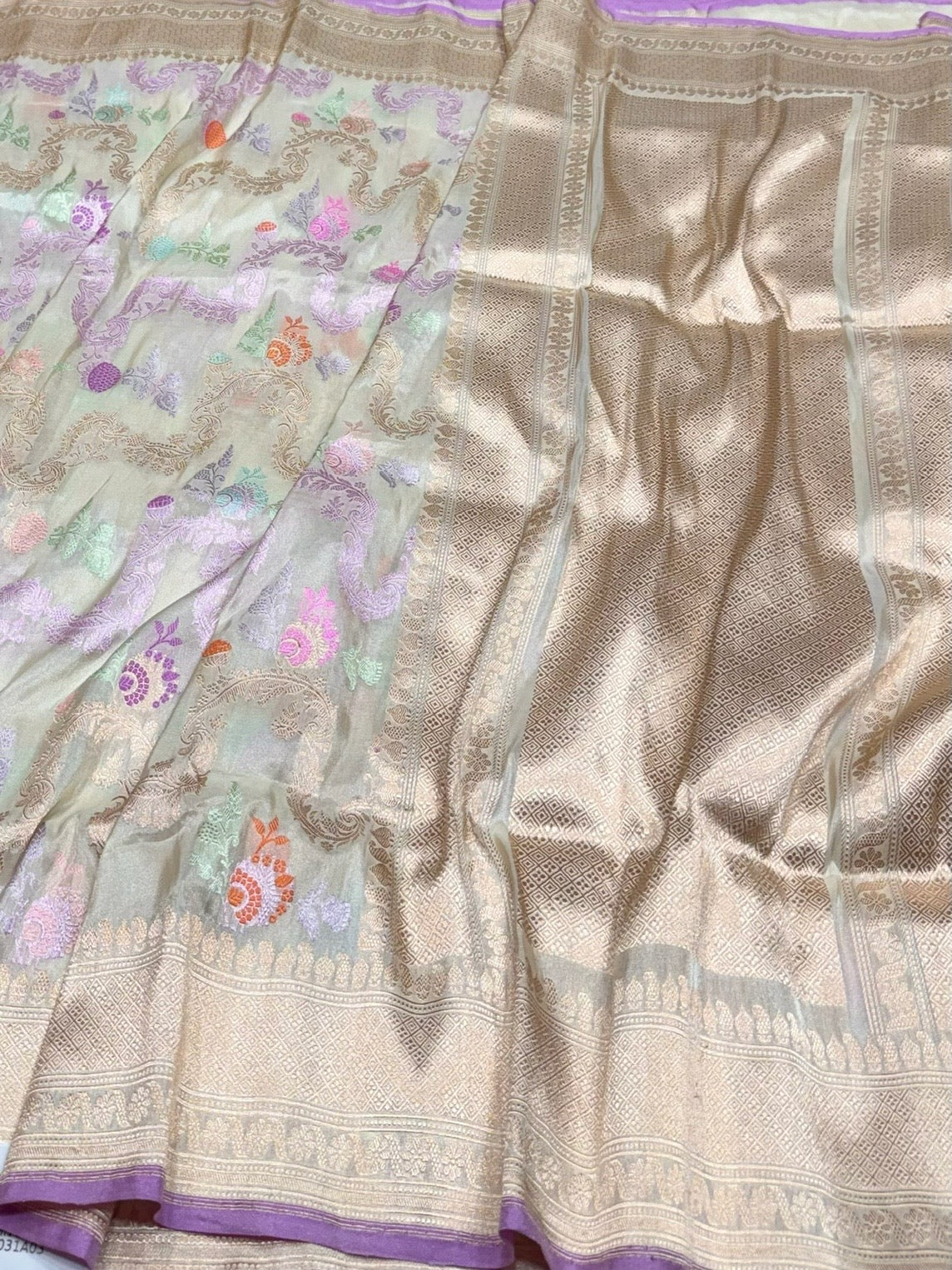 Ivory Handwoven Pure Banarasi Tissue Saree