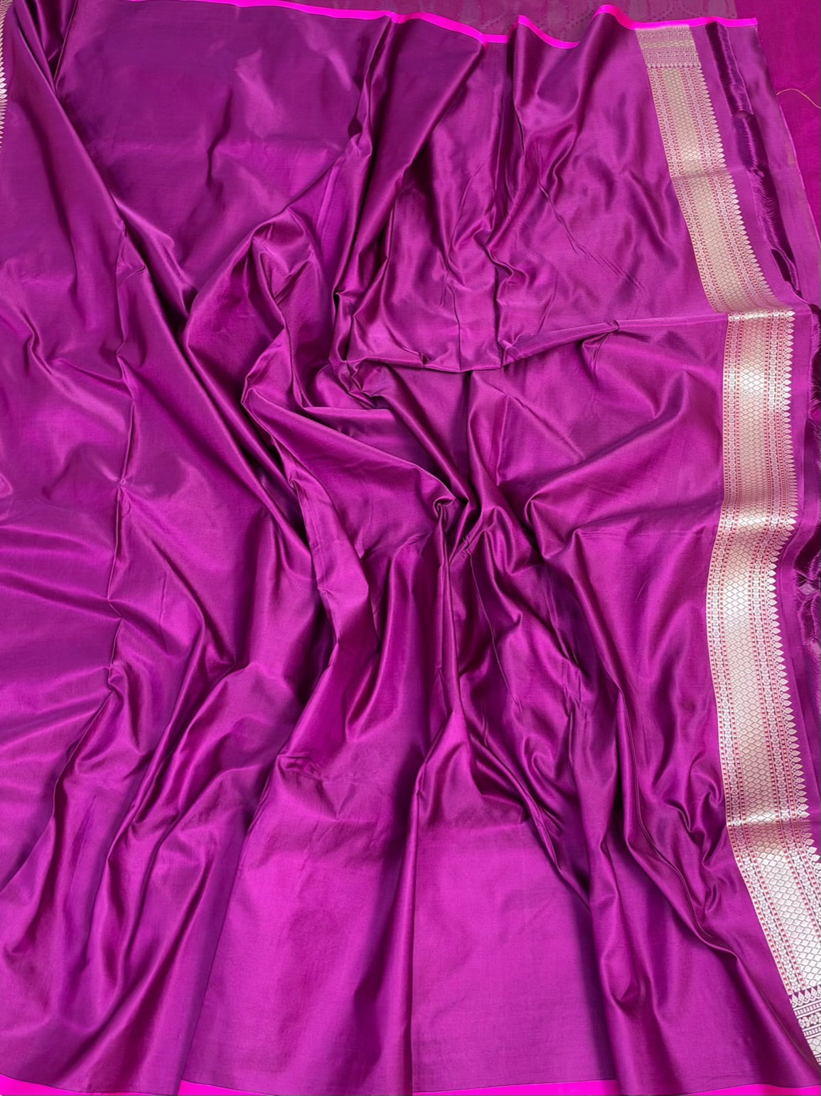 Magenta Pink Handwoven Pure Banarasi Satin Tanchoi Silk Saree