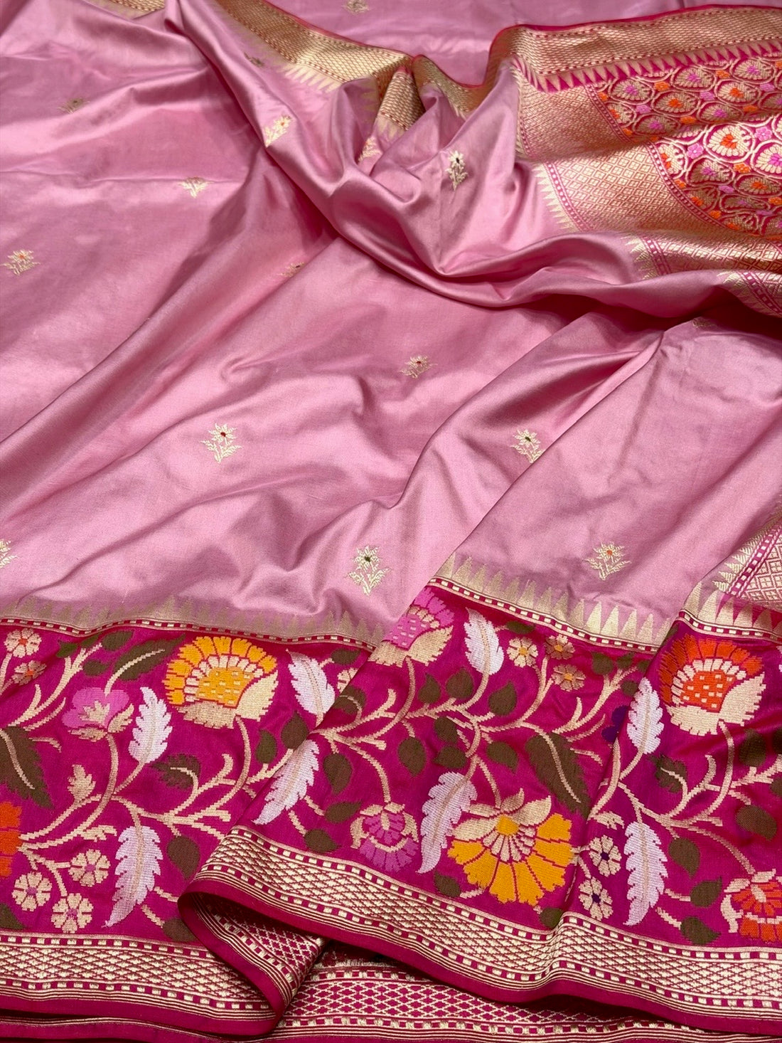Gajiri &amp; Pink Handwoven Pure Banarasi Silk Saree – Kadwa Weave in 100% Katan Mulberry Silk