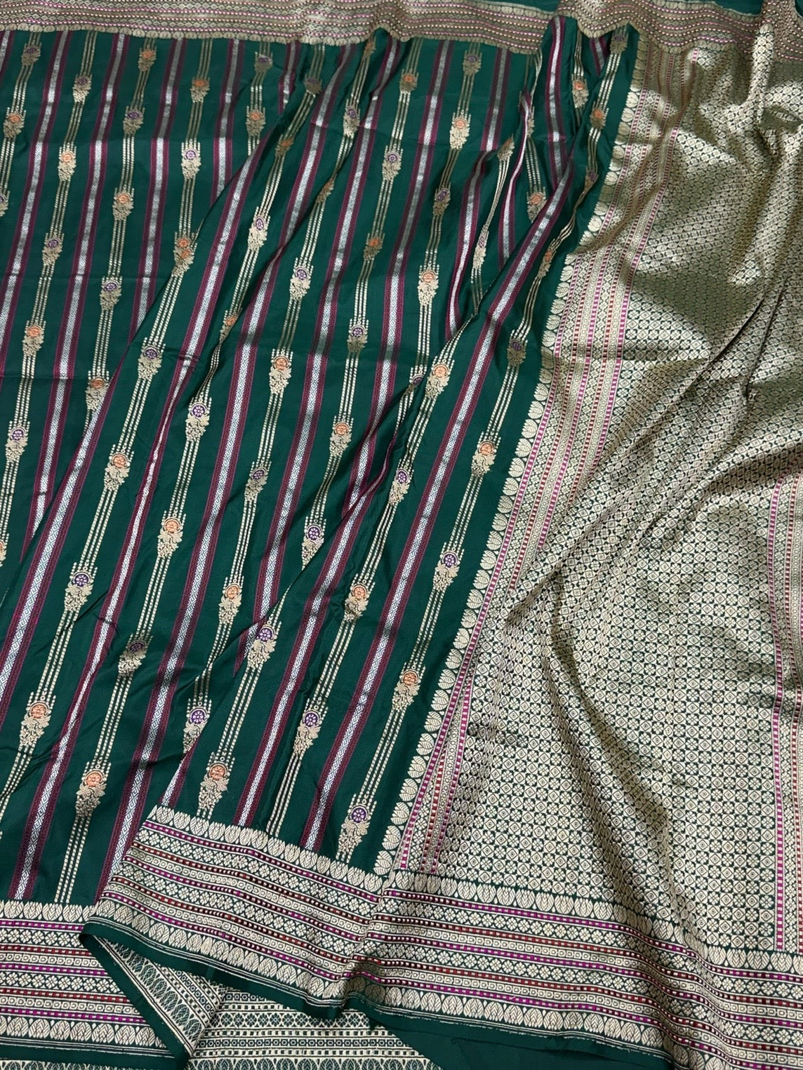 Bottle Green Handwoven Pure Banarasi Silk Saree