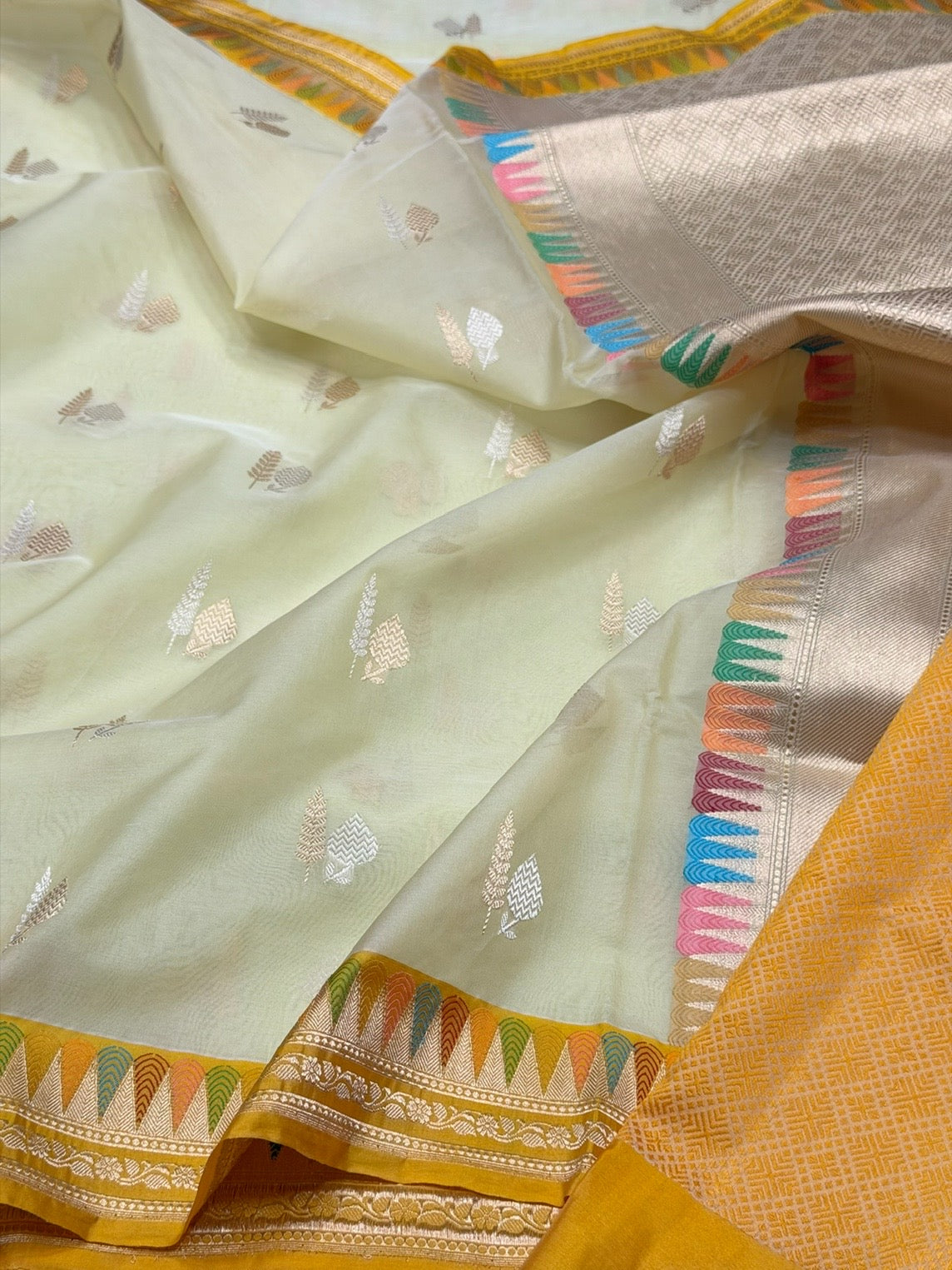 Lemon Yellow Handwoven Pure Organza Silk Saree