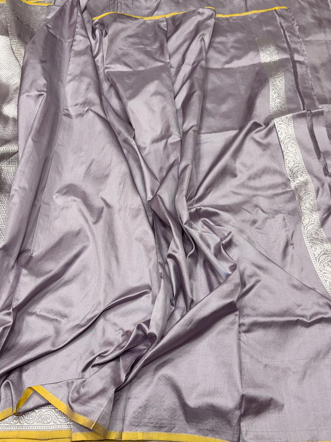 Mauve Handwoven Pure Banarasi Ektara Silk Saree