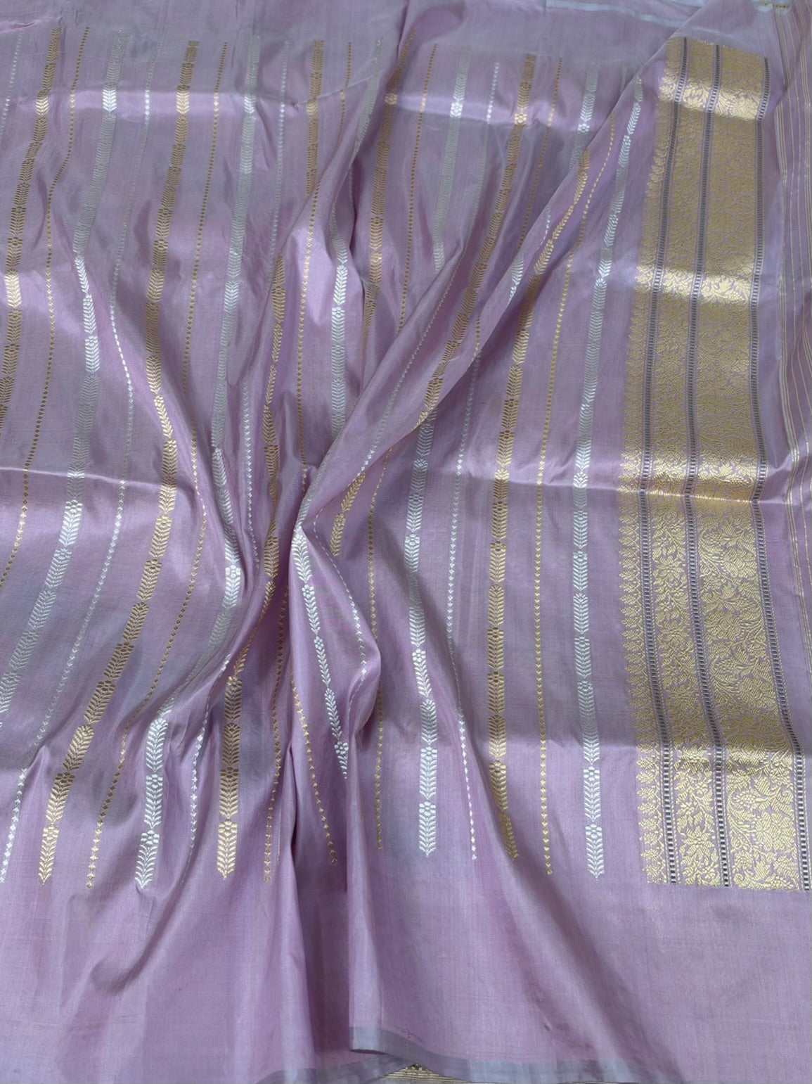Lilac Handwoven Rangkaat Pure Banarasi Silk Saree