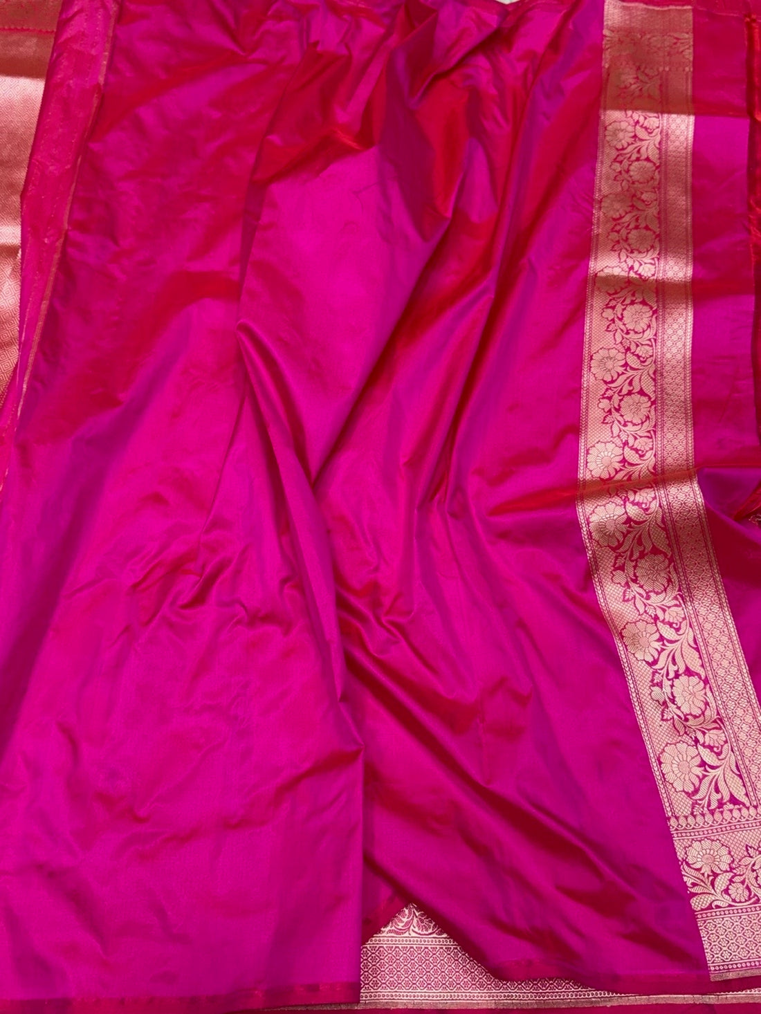 Rani Pink Handwoven Pure Banarasi Silk Saree – Katan Silk, Kadwa Weave &amp; Elegant Traditional Borderal Border
