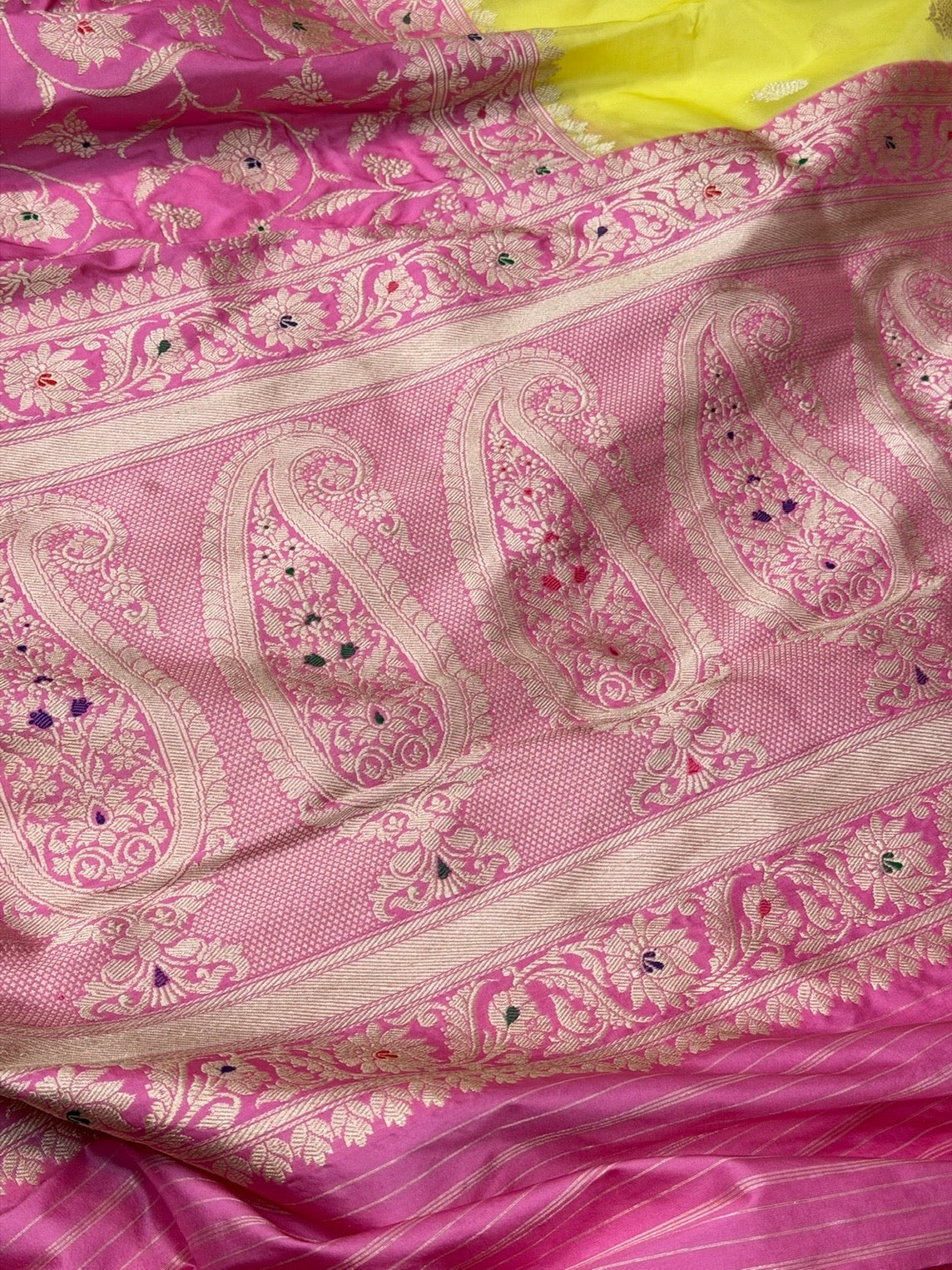 Lemon Yellow / Gajiri Pink Handwoven Pure Banarasi Silk Saree