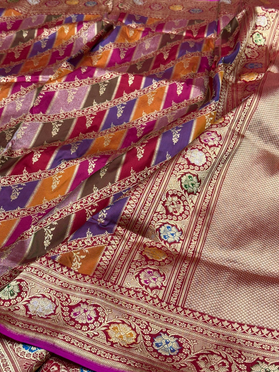 Red Handwoven Pure Banarasi Rangkaat Silk Saree – Pure Katan Silk | Rangkaat Technique | Luxury Banarasi Saree