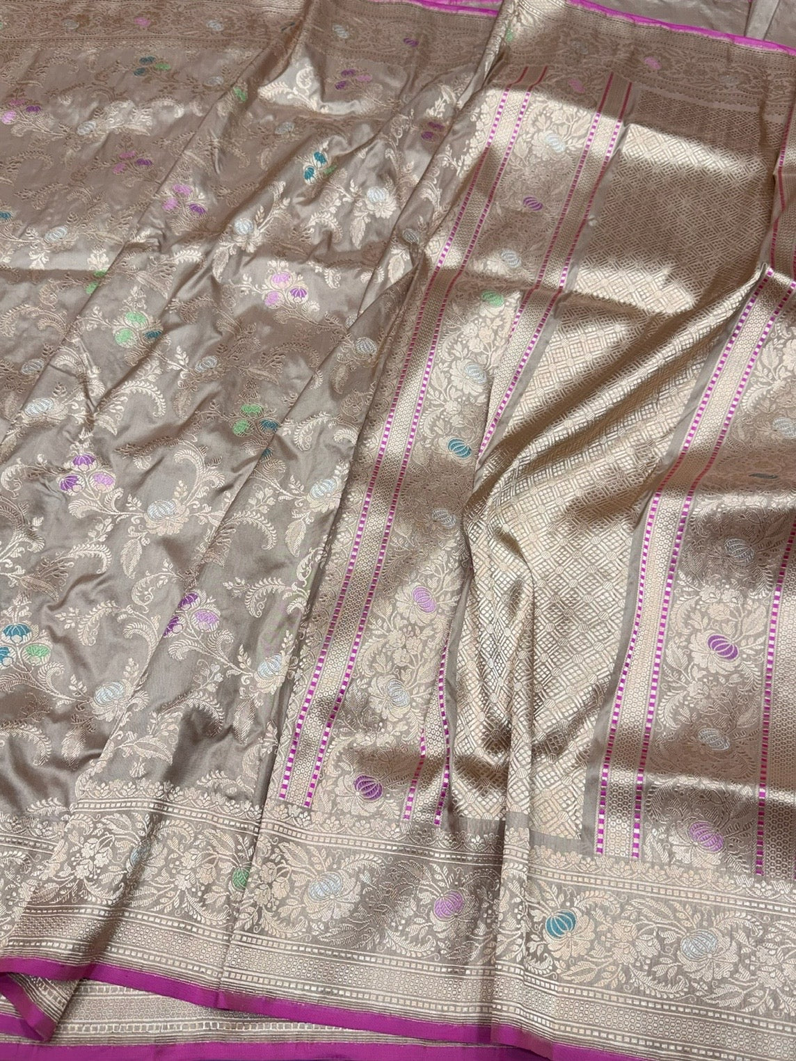 Champagne Beige Handwoven Pure Banarasi Silk Saree in Kadwa Weave – 100% Katan Mulberry Silk