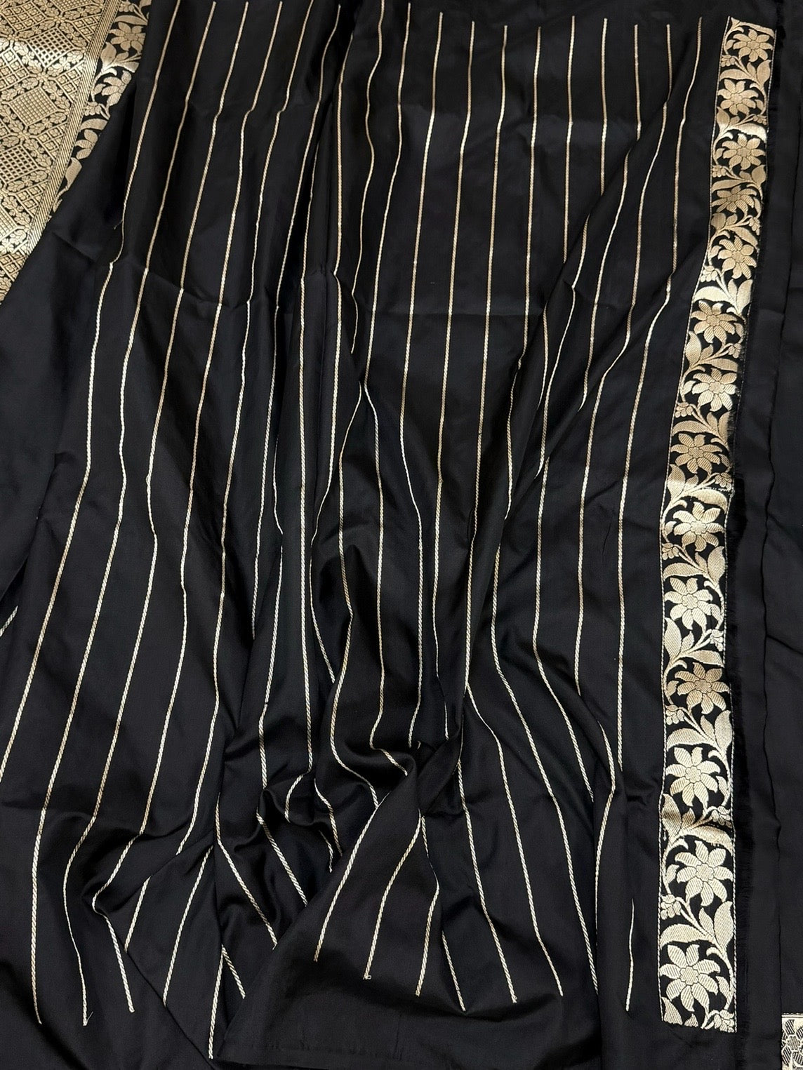 Black Handwoven Pure Banarasi Ektara Silk Saree
