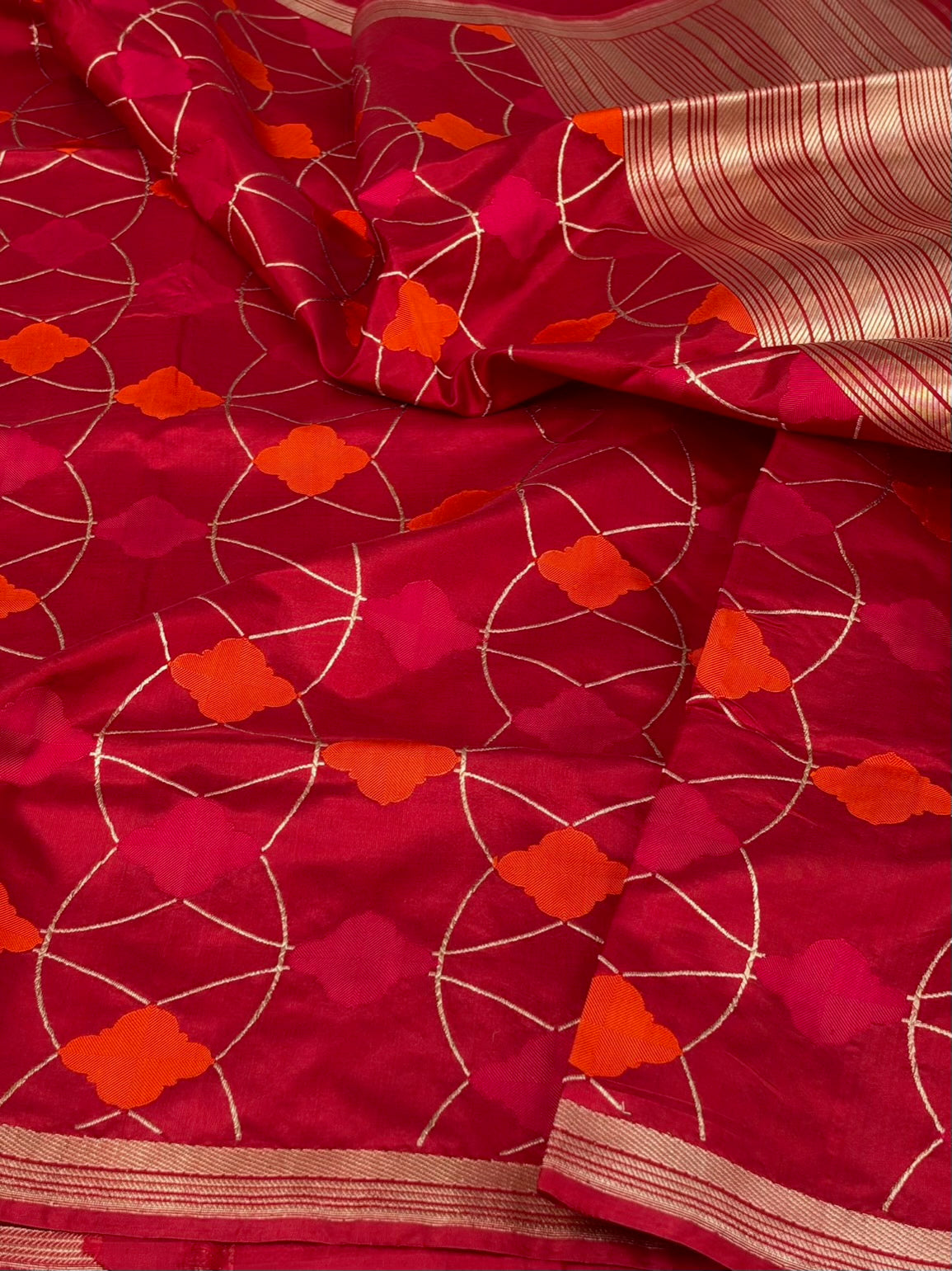 Red Handwoven Pure Banarasi Katan Silk Saree