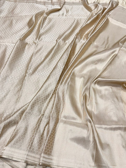 Ivory Handwoven Pure Banarasi Satin Tanchoi Silk Saree – Luxury Handwoven Wedding &amp; Festive Saree