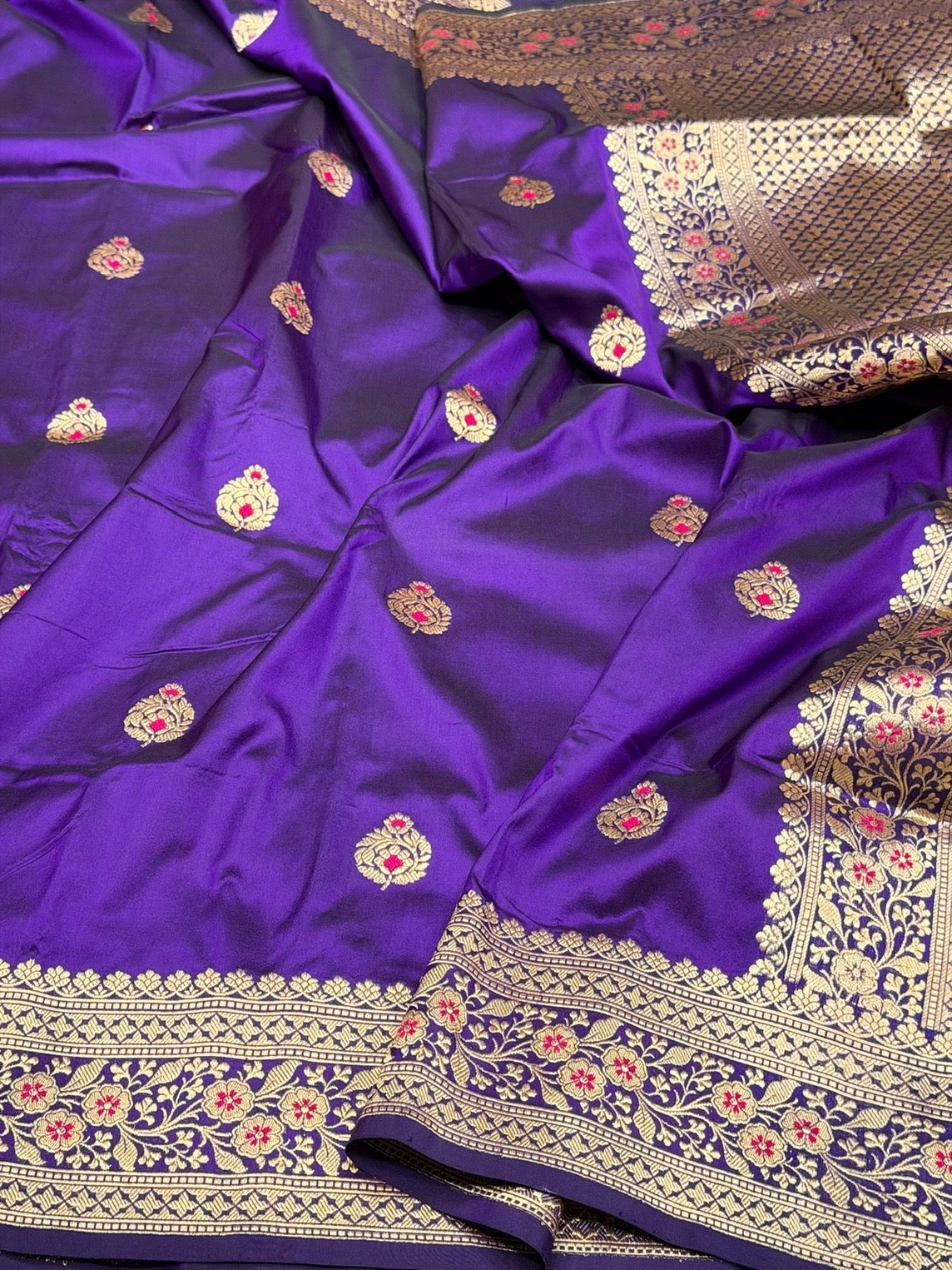 Handwoven Vintage Pure Banarasi Silk Saree – Kadwa Weave in 100% Katan Mulberry Silk