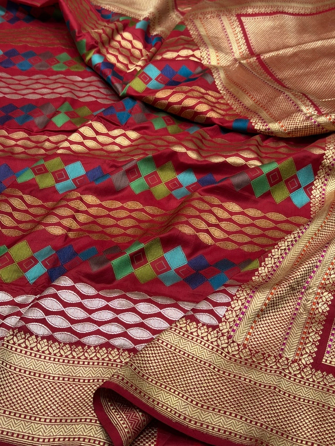 Red Handwoven Pure Banarasi Silk Saree