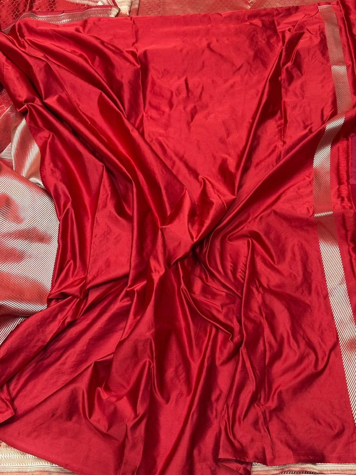 Red Handwoven Pure Banarasi Satin Tanchoi Silk Saree