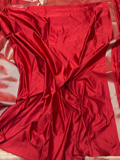 Red Handwoven Pure Banarasi Satin Tanchoi Silk Saree