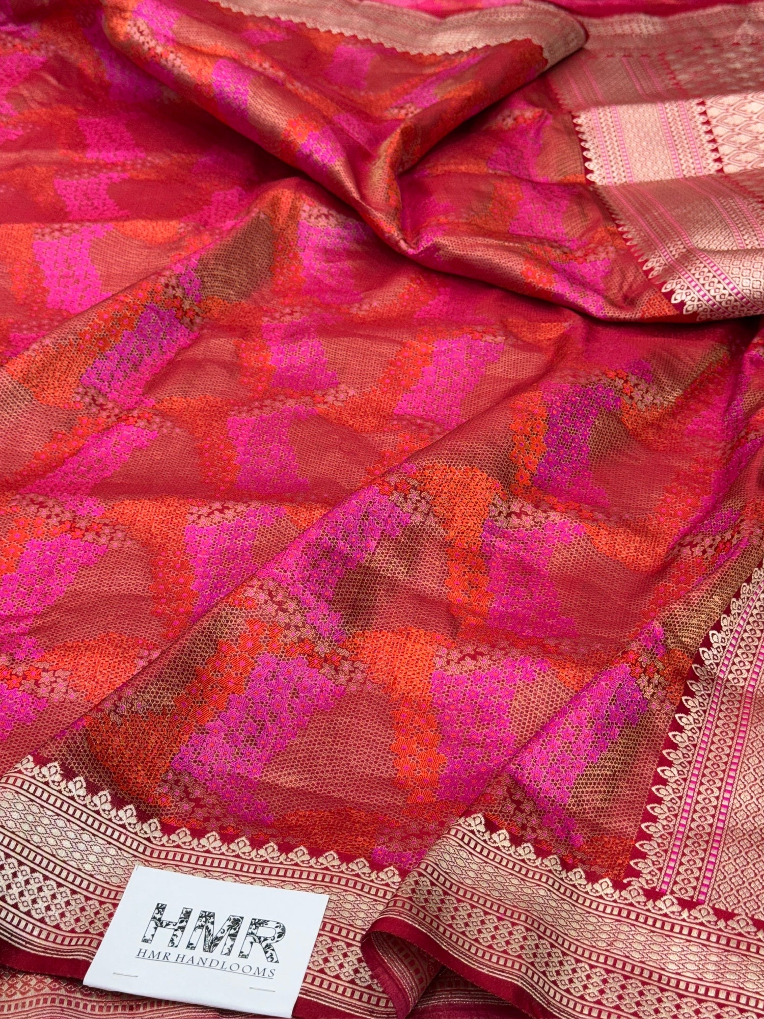 Red Handwoven Pure Banarasi Satin Tanchoi Silk Saree – Kadwa Weave | Authentic Banaras Handloom