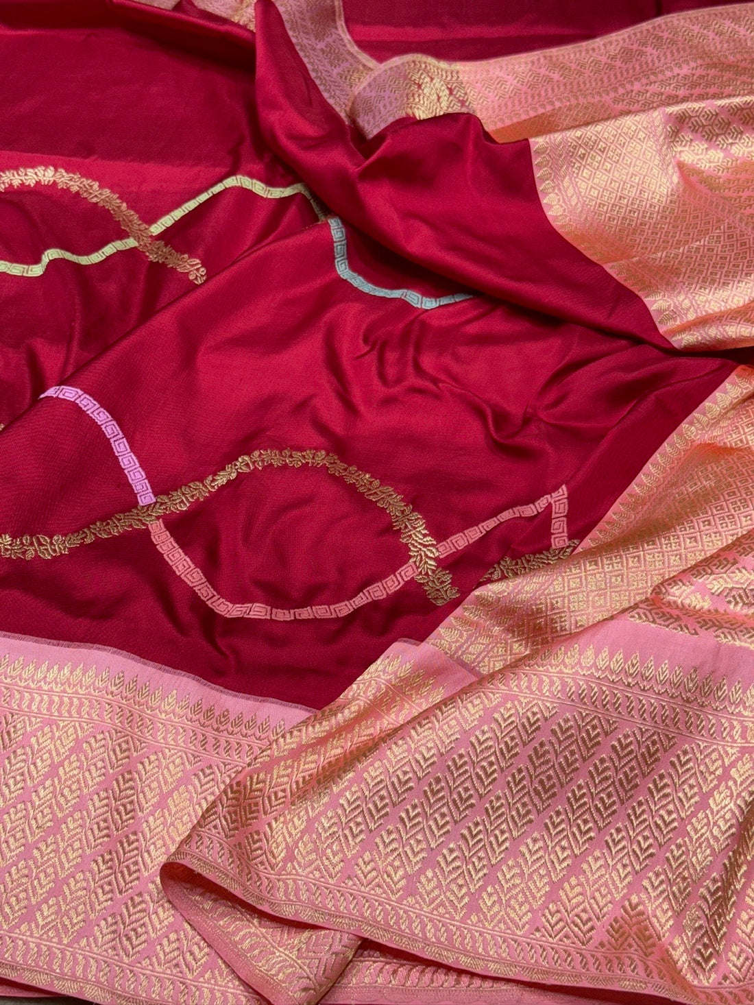 Red Handwoven Ektara Pure Banarasi Silk Saree