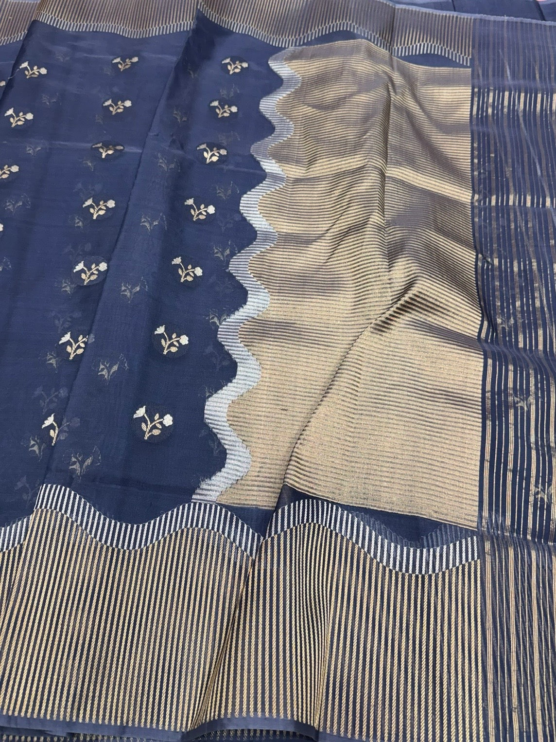 Navy Blue Handwoven Pure Banarasi Organza Silk Saree