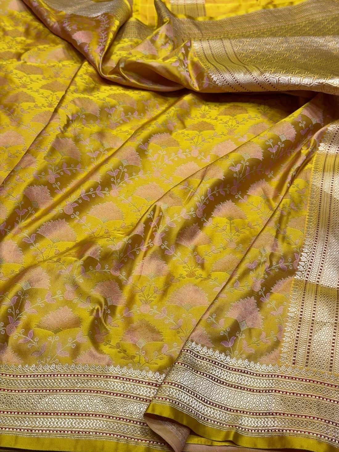Yellow Handwoven Pure Banarasi Satin Tanchoi Silk Saree – Luxury Wedding &amp; Festive Saree