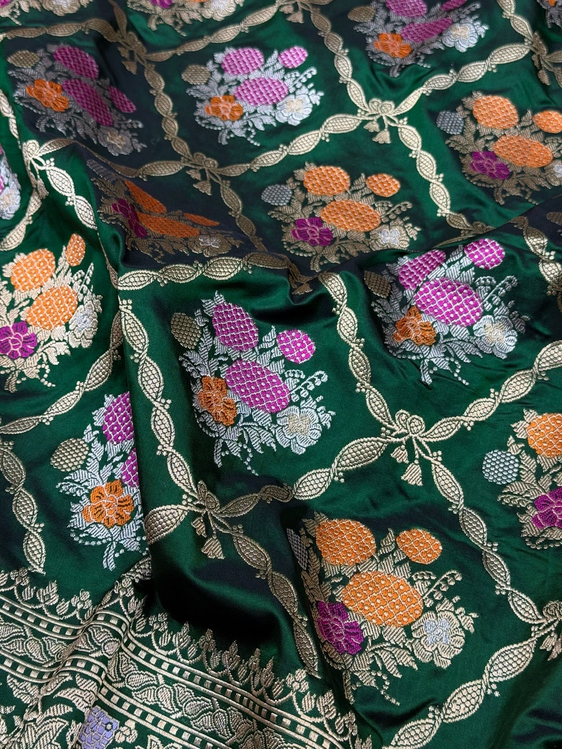 Bottle Green Handwoven Pure Banarasi Silk Saree – Luxury Kadwa Handloom Wedding &amp; Festive Saree