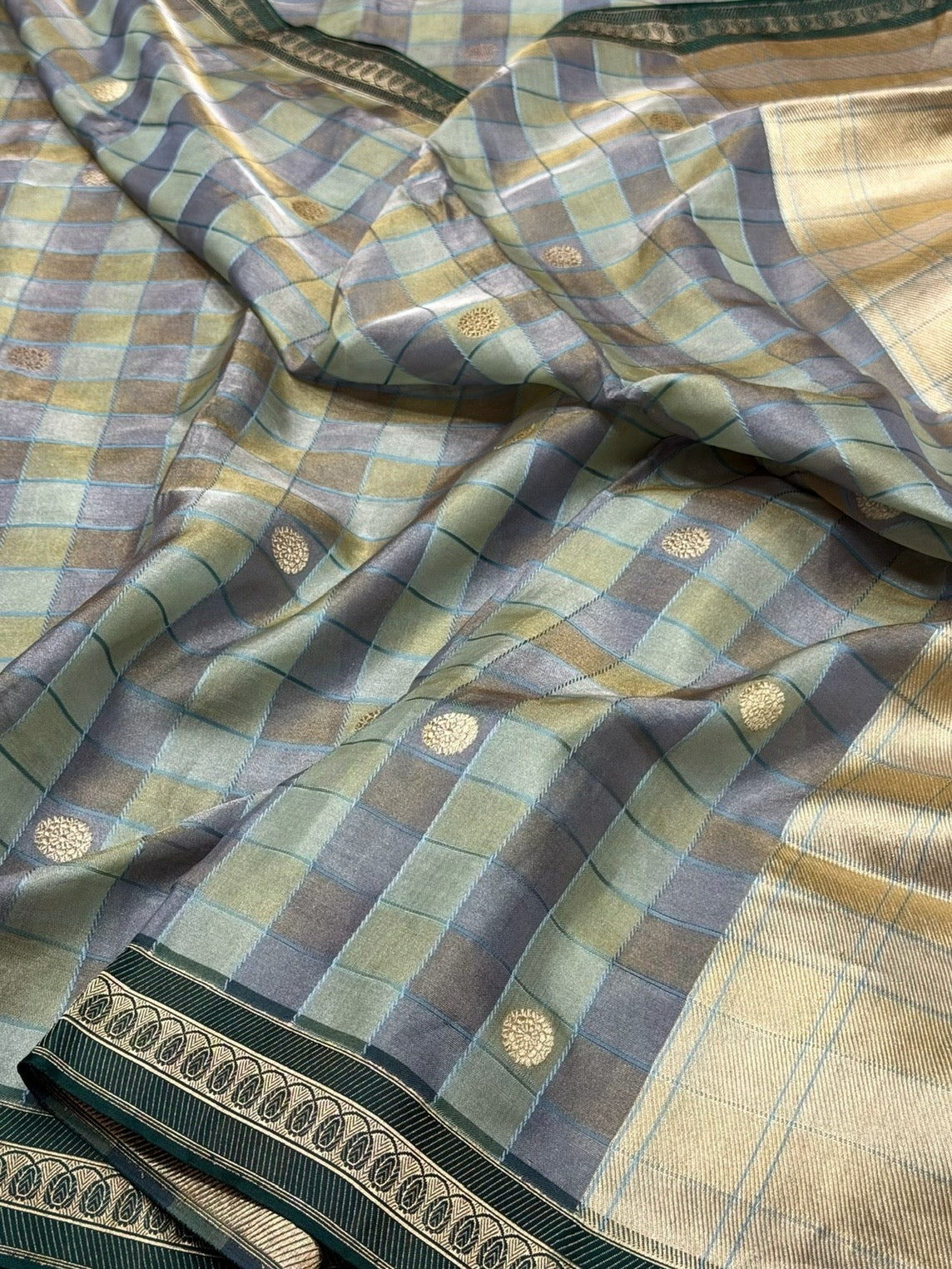 Mint Green Handwoven Pure Banarasi Tissue Saree