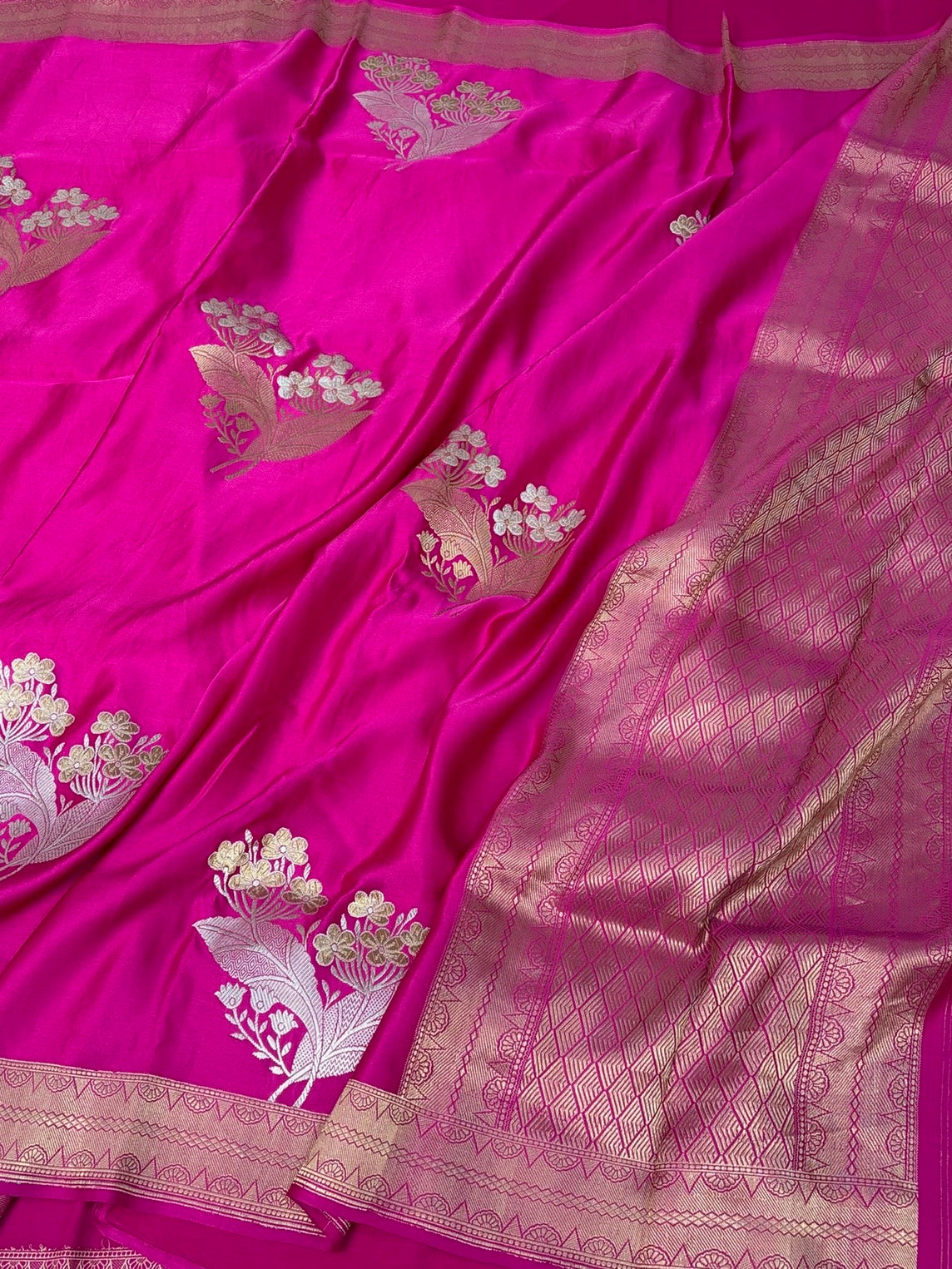 Fluorescent Pink Handwoven Pure Mashru Banarasi Satin Silk Saree