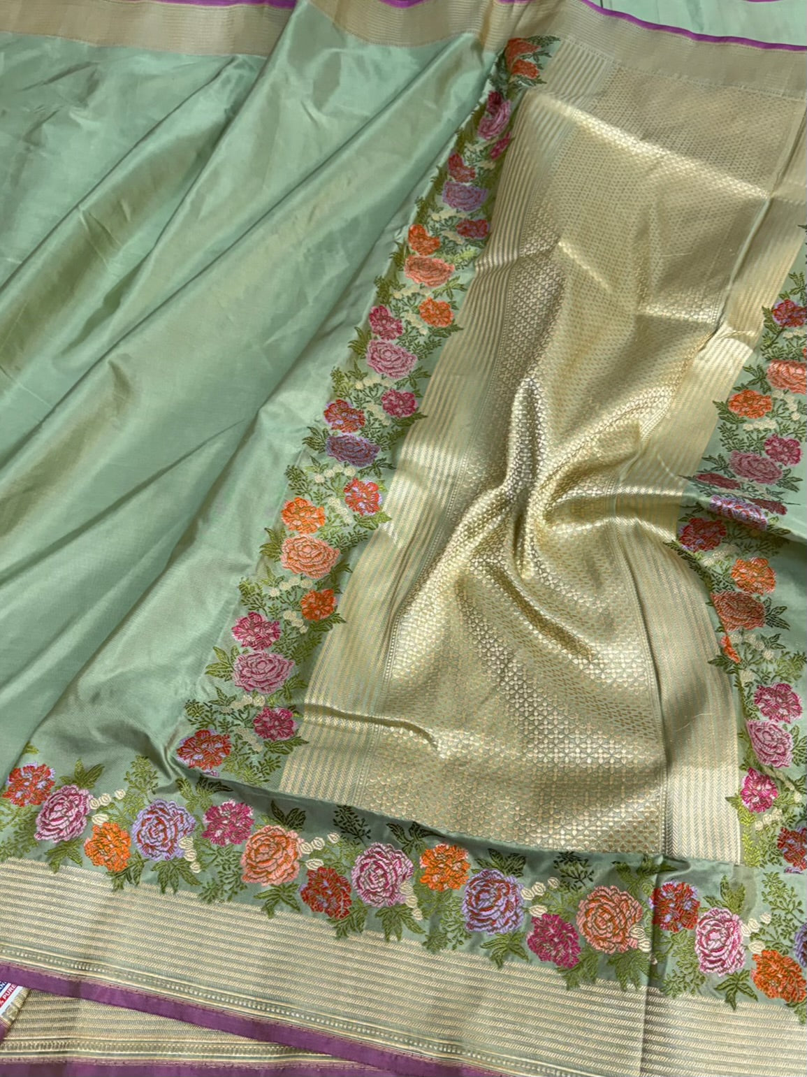 Pista Handwoven Pure Banarasi Silk Saree in Kadwa Weave