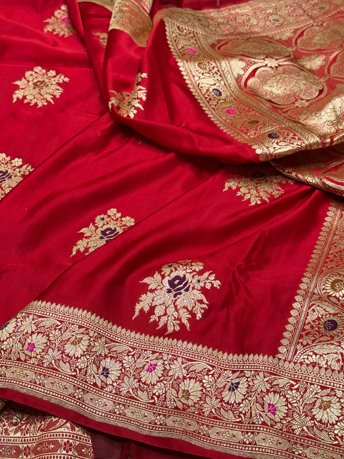 Red Handwoven Vintage Pure Banarasi Satin Silk Saree