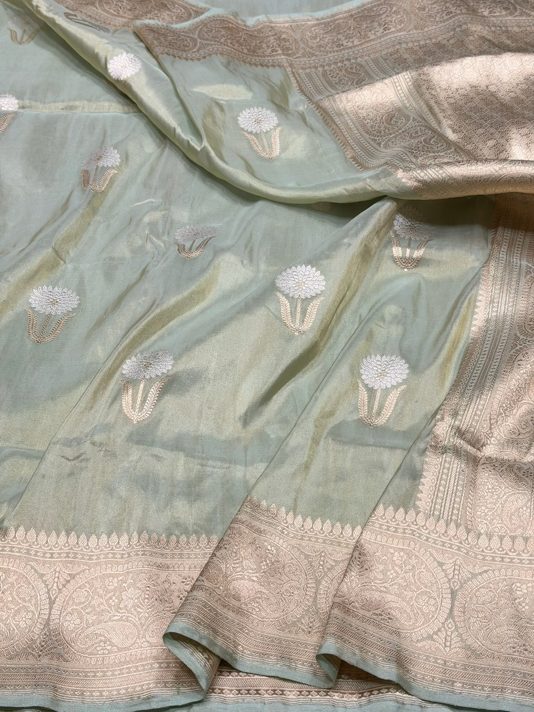 Pastel Sea Green Handwoven Pure Banarasi Tissue Silk Saree – Kadwa Weave | Lightweight Katan-Tissue Silk | Modern Skirt Design