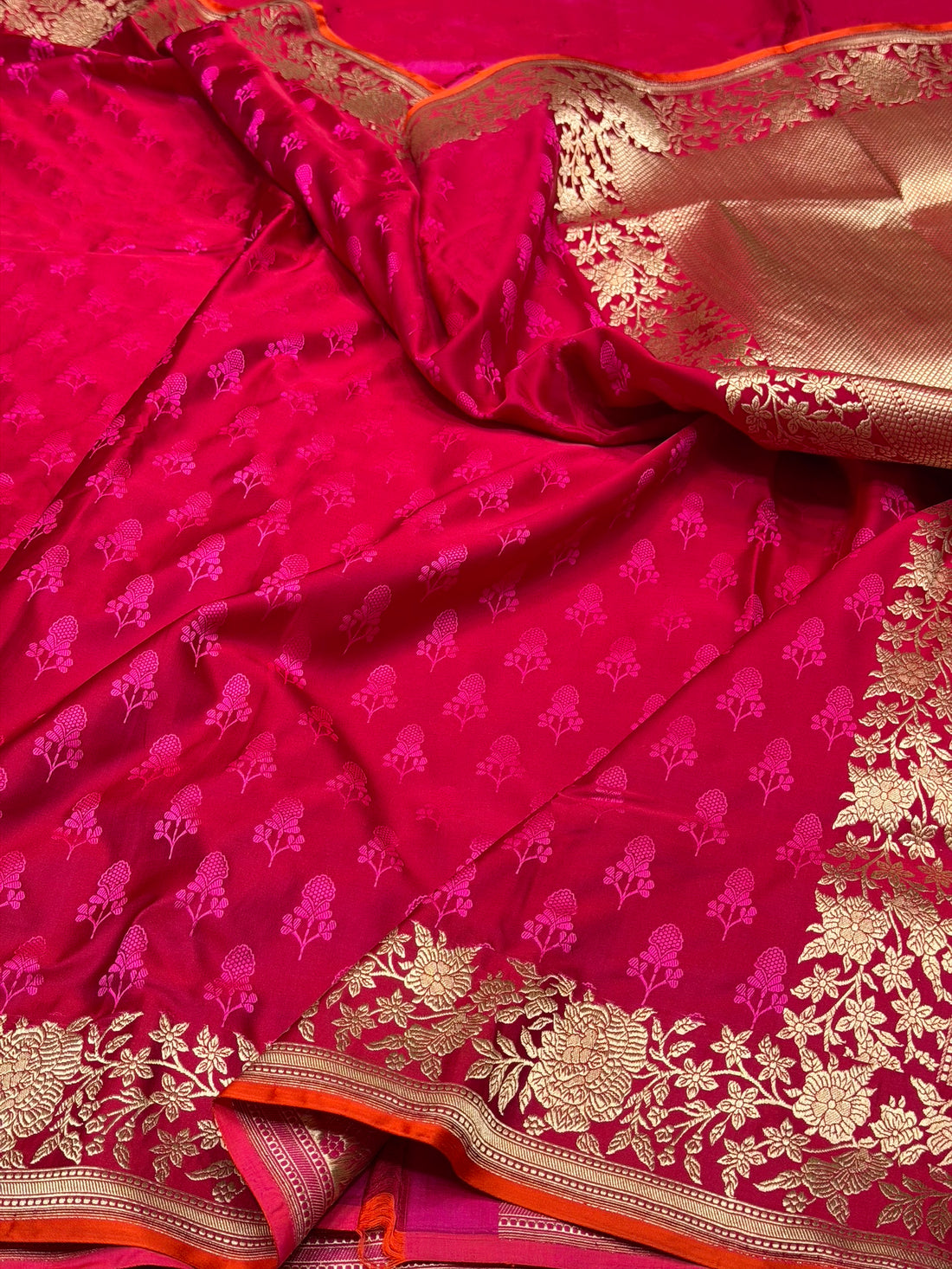 Red Handwoven Pure Banarasi Satin Tanchoi Silk Saree – 100% Pure Satin Silk, Kadwa Weave