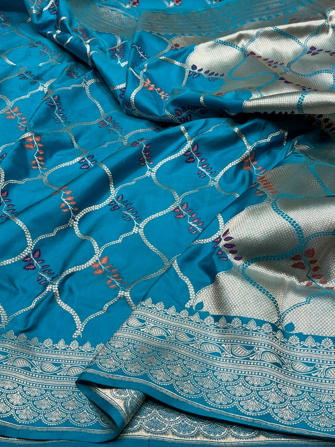Turquoise Blue Handwoven Pure Banarasi Silk Saree – Katan Silk | Kadwa Weave | Elegant Traditional Banarasi Saree