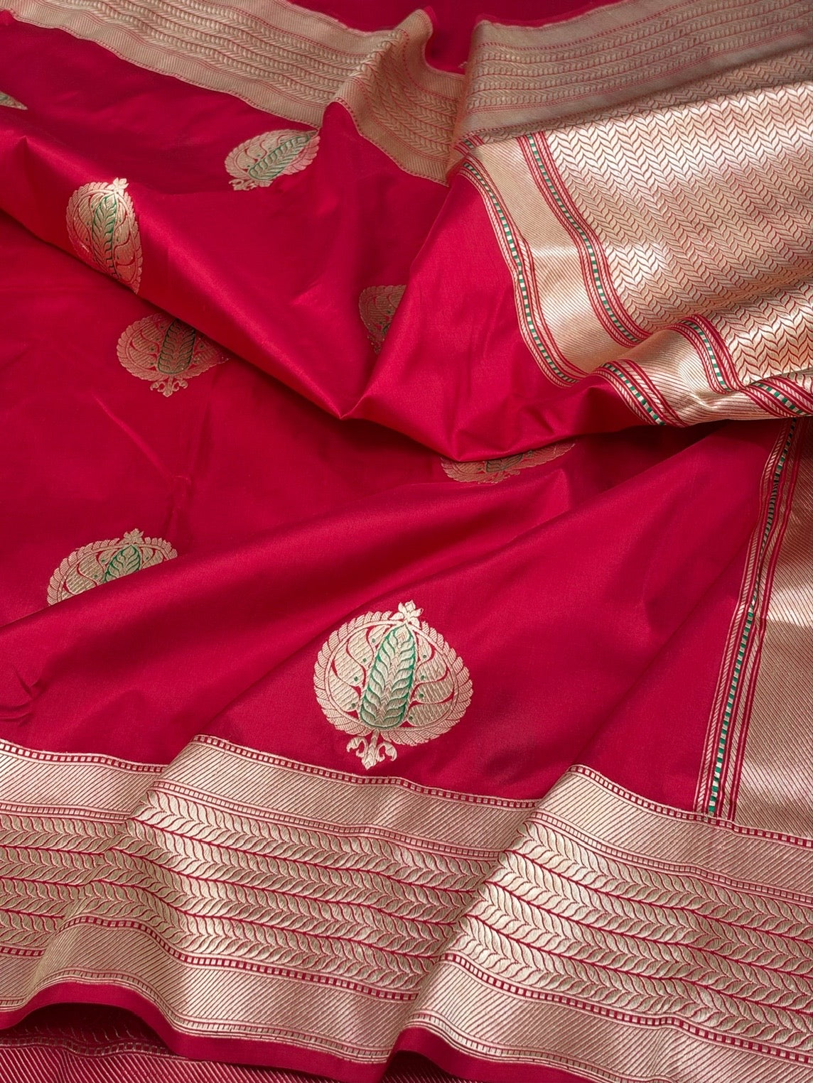 Red Handwoven Banarasi Pure Katan Silk Saree