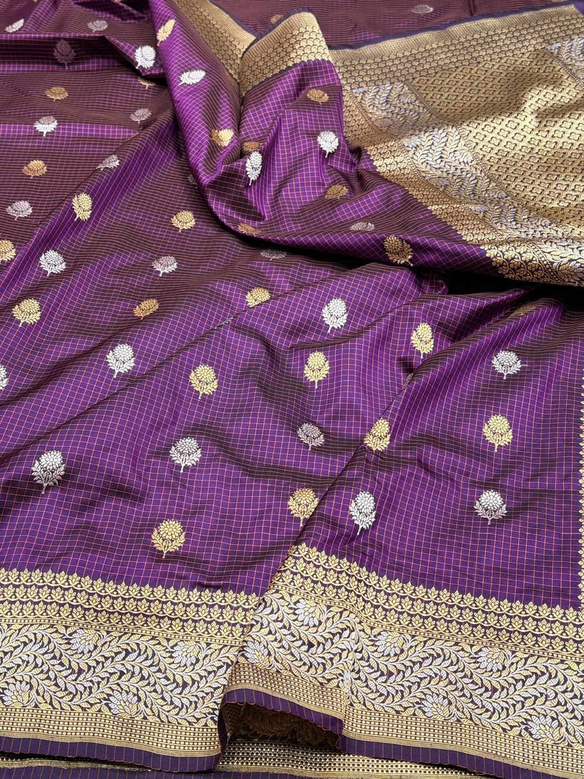 Purple Handwoven Pure Banarasi Saree in Katan Silk – Traditional Checks Weave