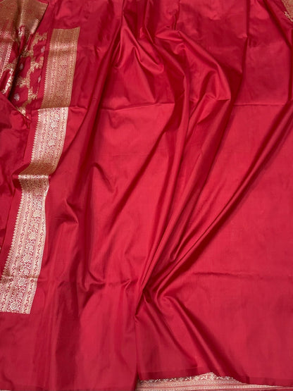 Red Handwoven Pure Banarasi Silk Saree