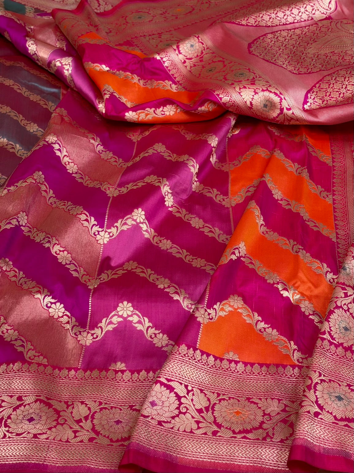 Rani Pink Rangkaat Pure Banarasi Katan Silk Saree
