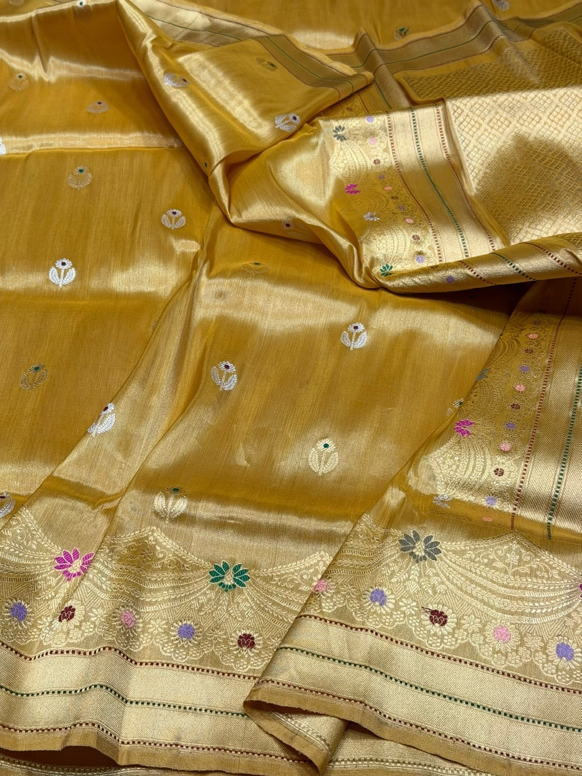 Yellow Handwoven Pure Banarasi Tissue Silk Saree – Kadwa Weave in 100% Pure Tissue Silk