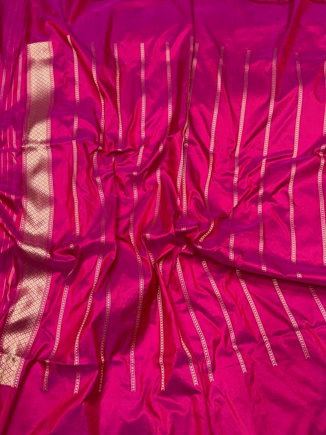 Rani Pink Handwoven Pure Banarasi Silk Sareen