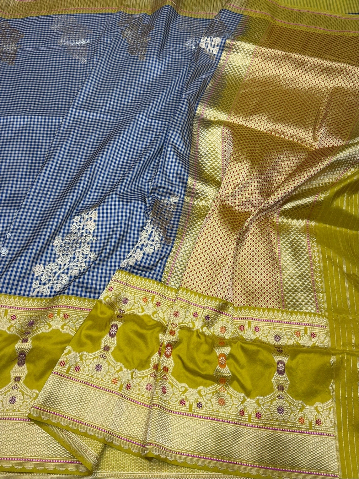 Mehndi Yellow Handwoven Pure Banarasi Silk Saree