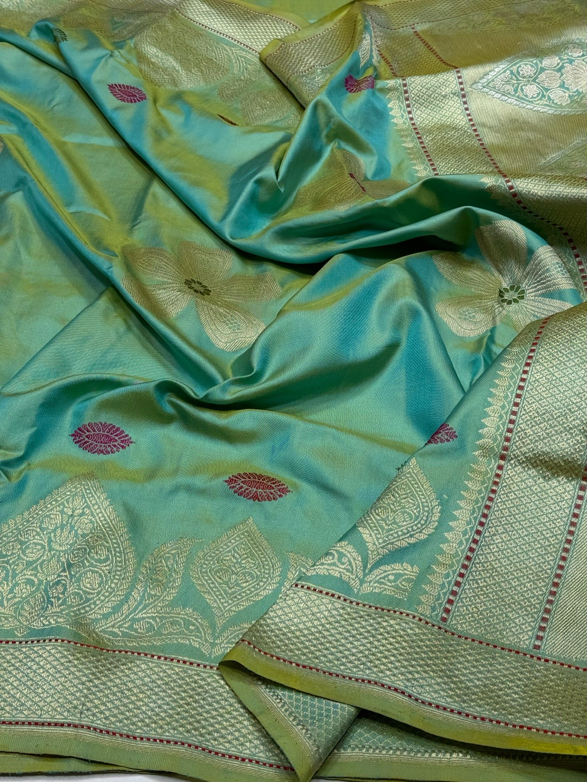 Sea Green Handwoven Pure Banarasi Ektara Silk Saree – Kadwa Weave | Authentic Banaras Handloom