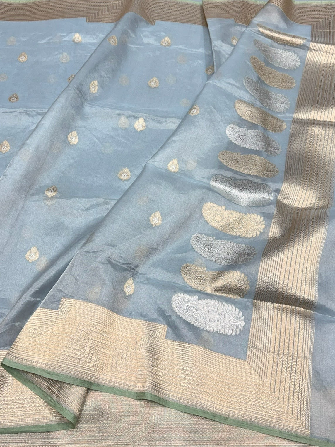 Ash Grey Handwoven Banarasi Pure Organza Silk Saree – Kadwa Weave in Kora Mulberry Silk