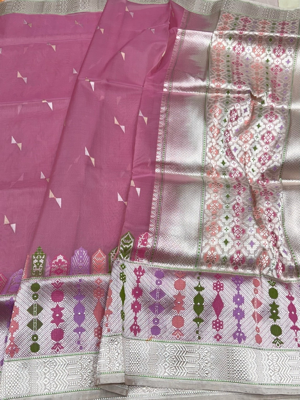 Gajiri Pink Handwoven Pure Organza Silk Saree