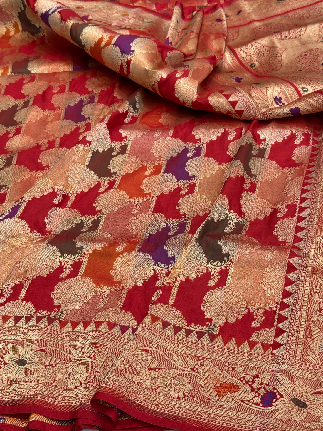 Red Rangkaat Pure Banarasi Saree