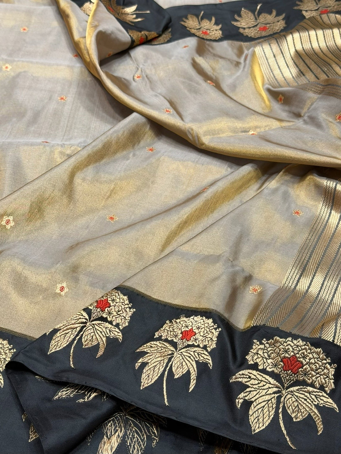 Black Handwoven Pure Banarasi Tissue Saree
