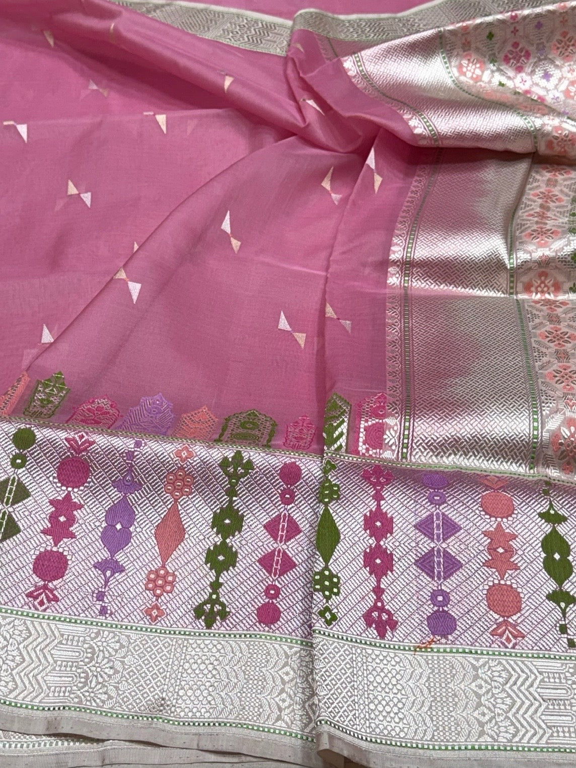 Gajiri Pink Handwoven Pure Organza Silk Saree