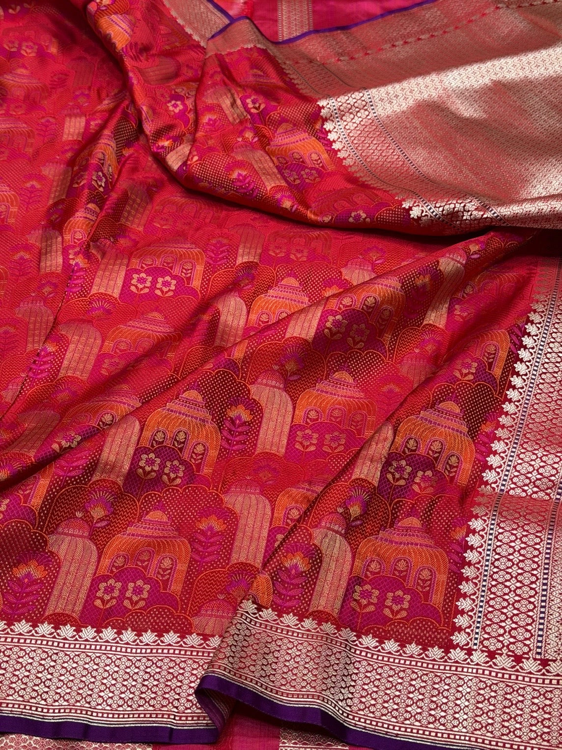 Red Handwoven Pure Banarasi Satin Silk Saree