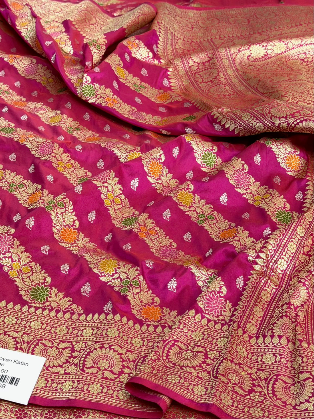 Rani Pink Handwoven Pure Banarasi Silk Saree