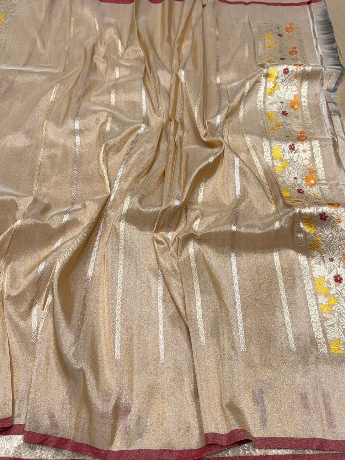 Cream Handwoven Pure Banarasi Silk Saree