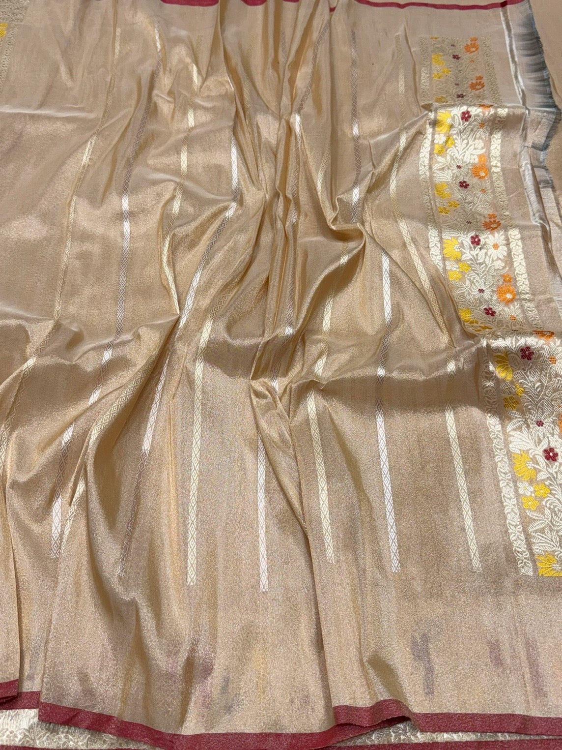 Cream Handwoven Pure Banarasi Silk Saree